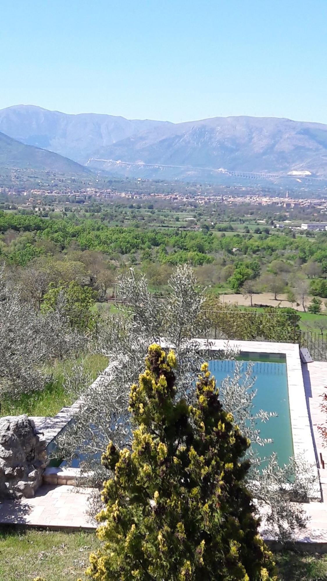 Rocca Lorenizo Pacentro Exterior photo